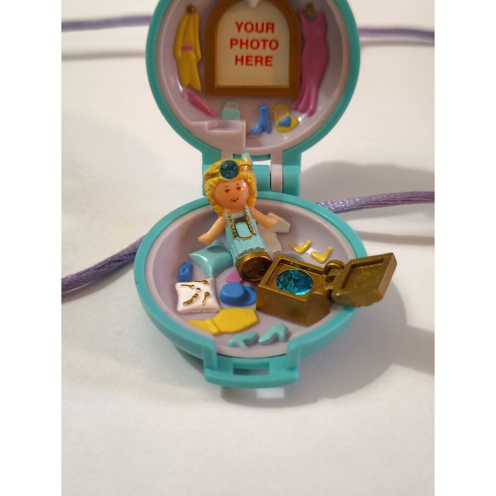 Vintage 1992 Polly Pocket Jewel Locket Bluebird Compact Doll Necklace Teal Blue - Picture 2 of 5